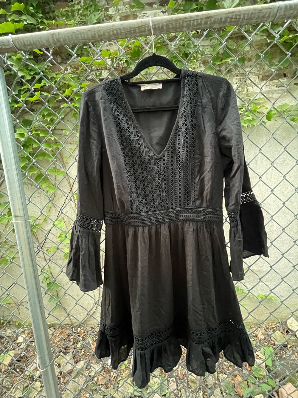 Philosophy Black Long-Sleeve V-Neck Crochet Trim Dress